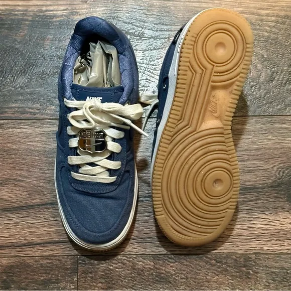 Nike Air Force 1 low top west coast Los Angeles boys shoes size 3.5Y