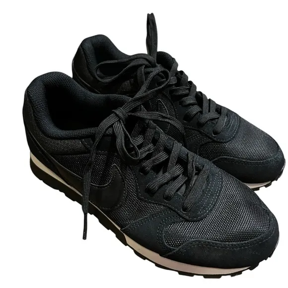 Nike Black Athletic Shoes with Minimalist Design