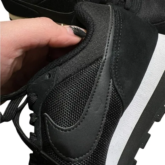 Nike Black Athletic Shoes with Minimalist Design