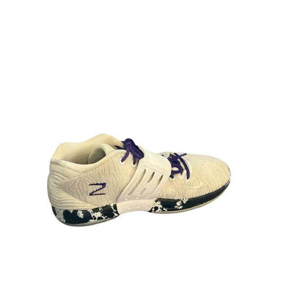 Nike Kyrie 7 Basketball Shoes Size 10.5 White Purple
