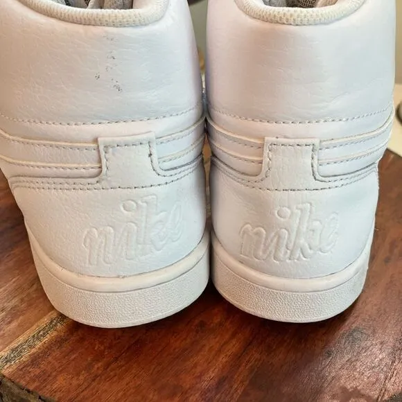NIKE M7.5/W8.5 Unisex White Leather Sneakers High Tops Shoe