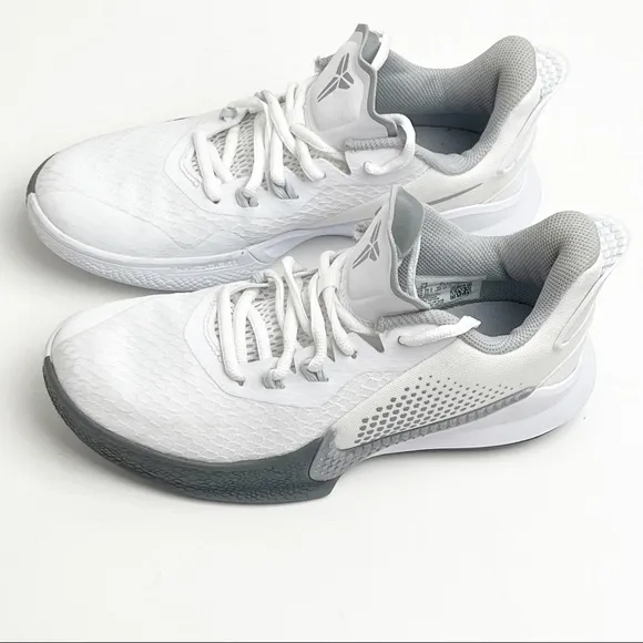 NIKE Mamba Fury White Wolf Gray Platinum Snakeskin Textured Athletic Sneakers