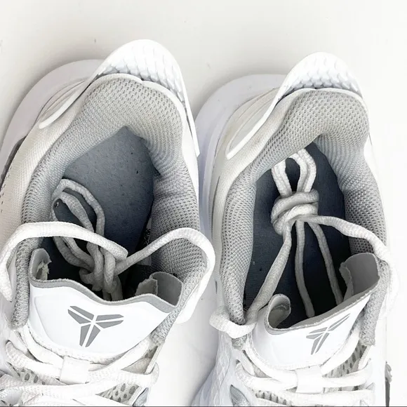 NIKE Mamba Fury White Wolf Gray Platinum Snakeskin Textured Athletic Sneakers