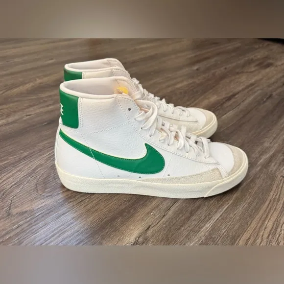 Nike Men’s Blazer Mid ‘77 Vintage Sneakers BQ6806-115 White / Pine Green Sz 8.5