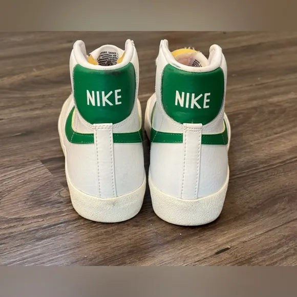 Nike Men’s Blazer Mid ‘77 Vintage Sneakers BQ6806-115 White / Pine Green Sz 8.5