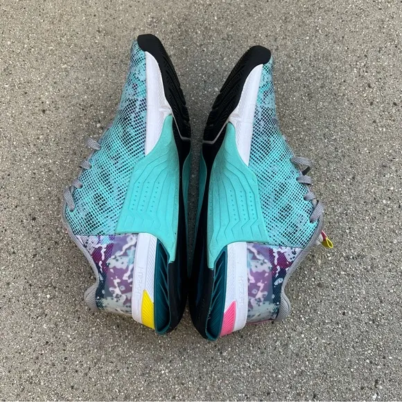 NIKE Metcon 8 'Graffiti Graphics' Women's Training Shoes Blue Gray Pink 7.5