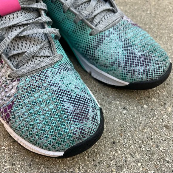 NIKE Metcon 8 'Graffiti Graphics' Women's Training Shoes Blue Gray Pink 7.5