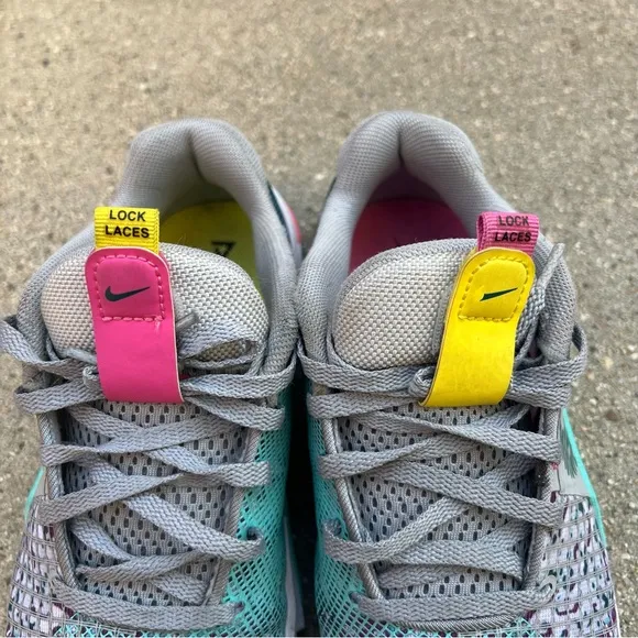 NIKE Metcon 8 'Graffiti Graphics' Women's Training Shoes Blue Gray Pink 7.5