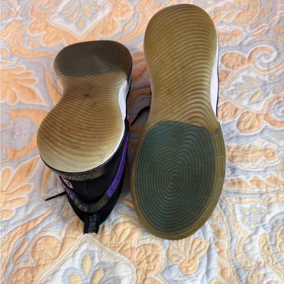 Nike Purple and Blue Sneakers