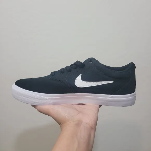 Nike SB charge canvas sneaker black white shoes 8M