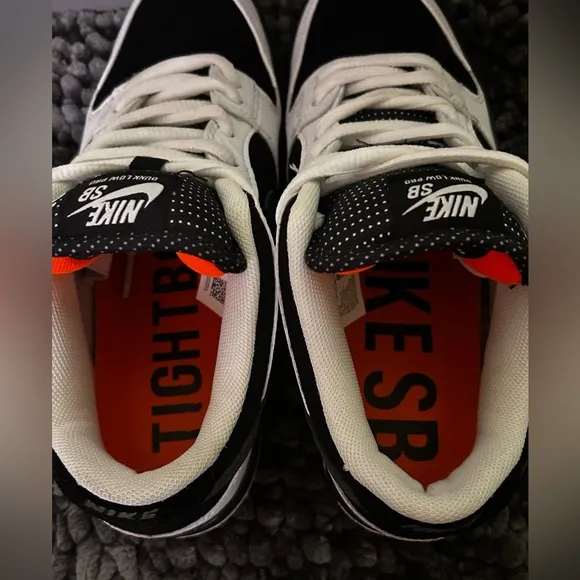 Nike TightBooth SB Dunk Low Pro Black and White Sneakers/Skateboard Shoes Size 8