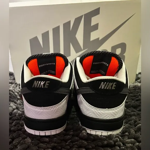 Nike TightBooth SB Dunk Low Pro Black and White Sneakers/Skateboard Shoes Size 8