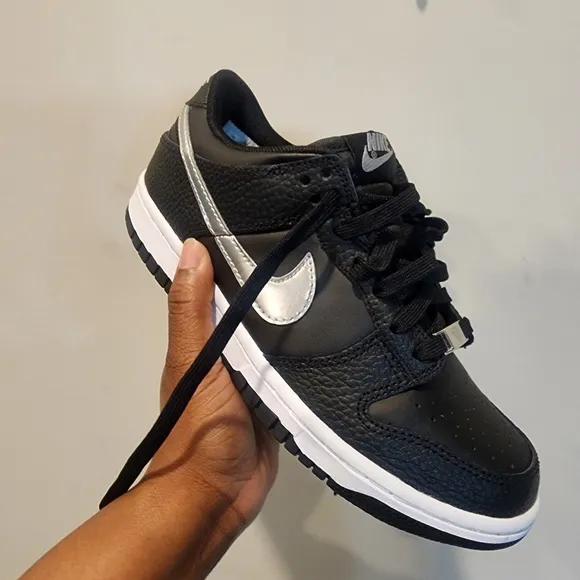 Nike's Dunk Low NBA 75th Anniversary Spurs (Gradeschool)