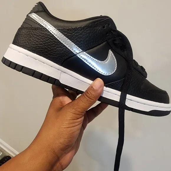 Nike's Dunk Low NBA 75th Anniversary Spurs (Gradeschool)