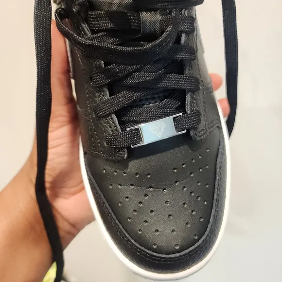 Nike's Dunk Low NBA 75th Anniversary Spurs (Gradeschool)