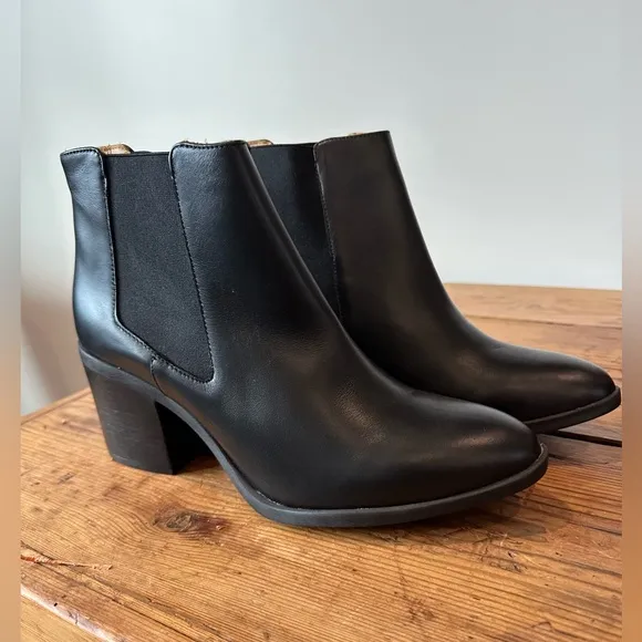 Nisolo Heeled Chelsea Boots