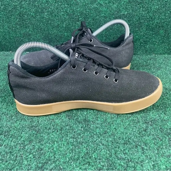 NOBULL Canvas Trainer Women’s 8 Men’s 6.5 Black Gum Bottom Shoes Sneakers