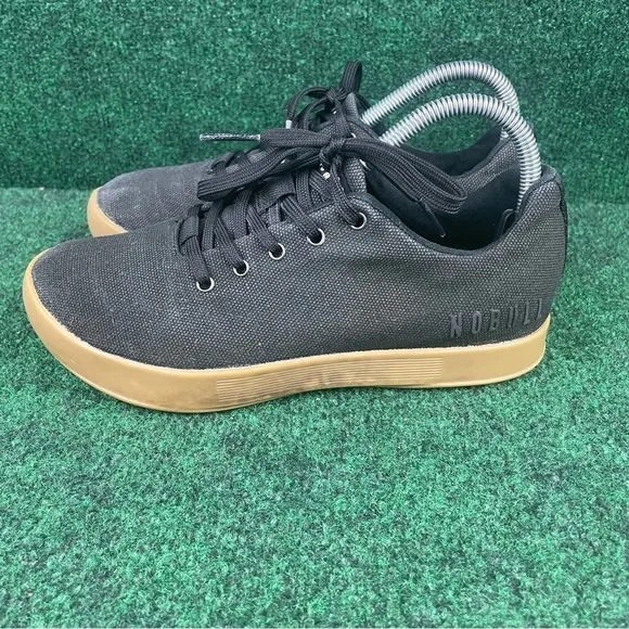 NOBULL Canvas Trainer Women’s 8 Men’s 6.5 Black Gum Bottom Shoes Sneakers