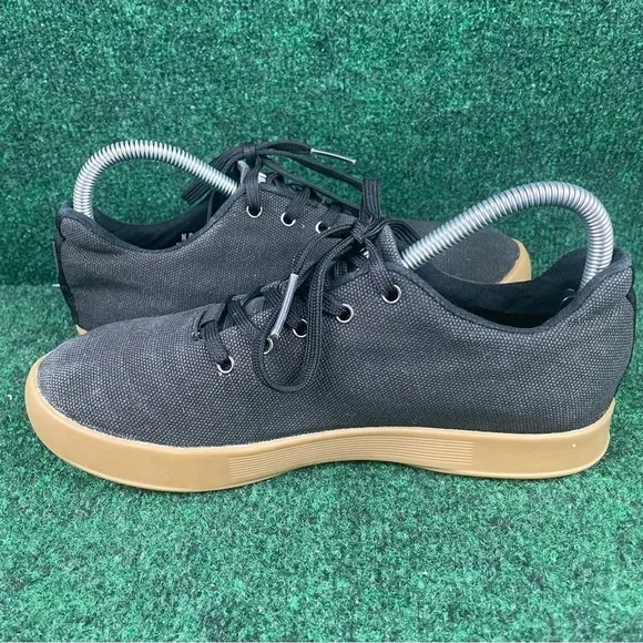 NOBULL Canvas Trainer Women’s 8 Men’s 6.5 Black Gum Bottom Shoes Sneakers