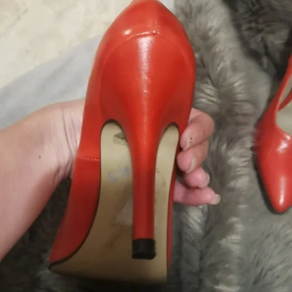 Noe leather shoes classic high heel size 37