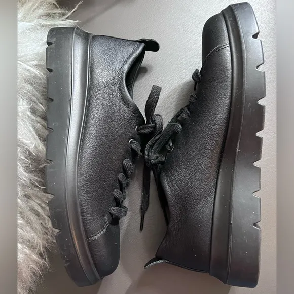 NWOB $170 ECCO Black Fluidform Leather Sneakers