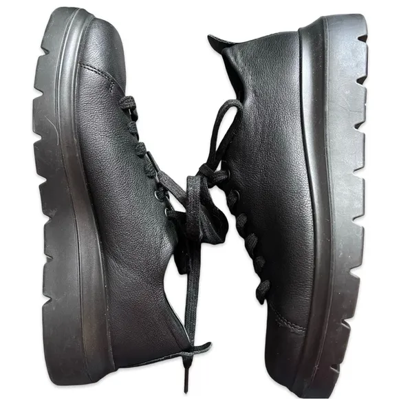 NWOB $170 ECCO Black Fluidform Leather Sneakers