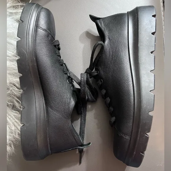NWOB $170 ECCO Black Fluidform Leather Sneakers