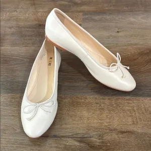 NWOB Anthropologie Maeve Sabina Ivory Leather Ballet Flats Sz 9