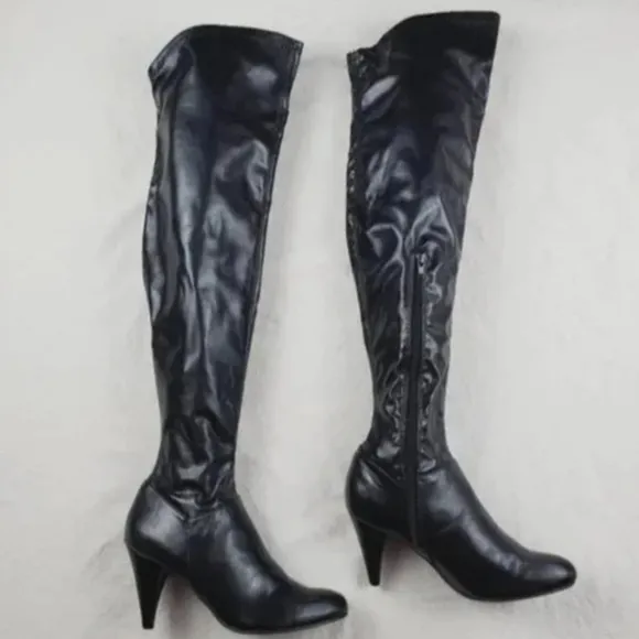NWOB Chinese Laundry Kingdom over the knee boots
