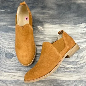 NWOB Clarks Edenvale Page Tan Suede Slip On Flat Booties Shooties