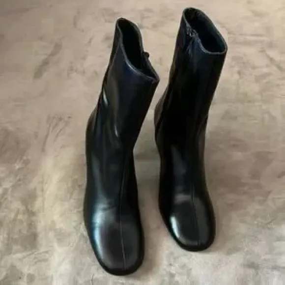NWOB FREE PEOPLE Remy Heeled Boots Black Leather US 7