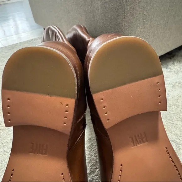 NWOB Frye Brown Frye Carly Shield Caramel Leather Tall Boots Size 9