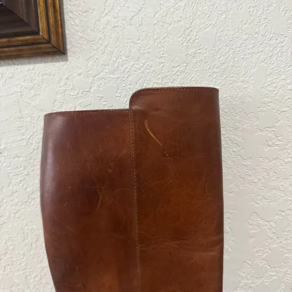 NWOB Frye Brown Frye Carly Shield Caramel Leather Tall Boots Size 9