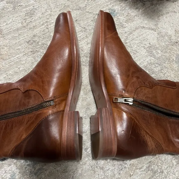 NWOB Frye Brown Frye Carly Shield Caramel Leather Tall Boots Size 9