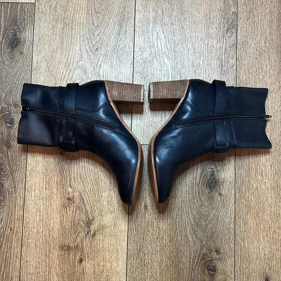 NWOB Oobash Lea Black Stack Heeled Boots Size 10