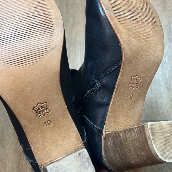 NWOB Oobash Lea Black Stack Heeled Boots Size 10