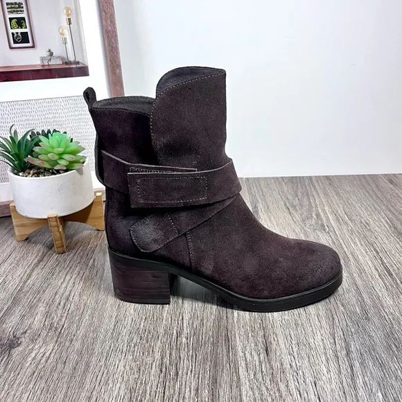 *NWOB Silent D | Brown Distressed Suede Tolarno Heeled Ankle Boots Size 38/7-7.5