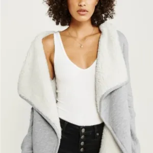NWOT• Abercrombie &amp; Fitch • Easy Sherpa-Lined Cardigan