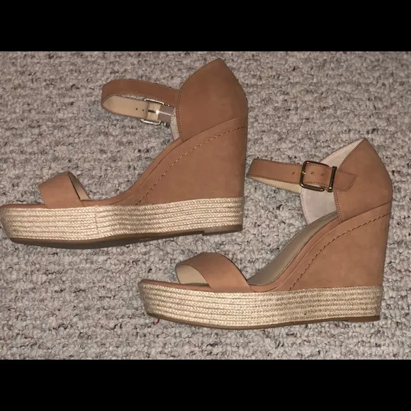 NWOT ANTONIO MELANI BOHO Tan Suede Espadrille Heels/Wedges/Platforms