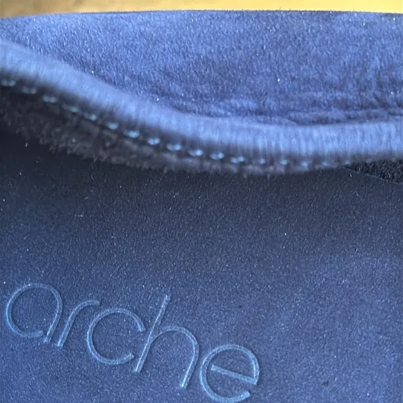 NWOT! Arche Fanyra Moccasins in Blue Nubuck