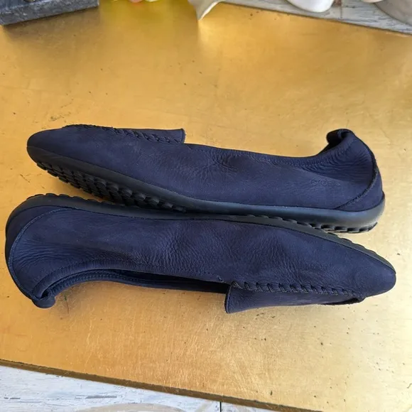 NWOT! Arche Fanyra Moccasins in Blue Nubuck