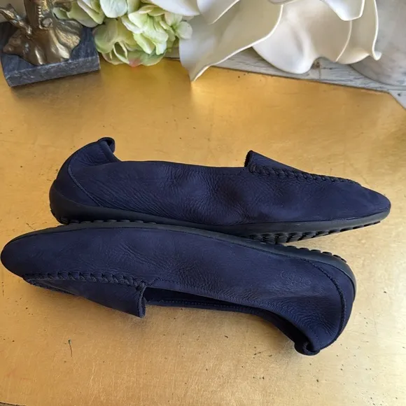 NWOT! Arche Fanyra Moccasins in Blue Nubuck