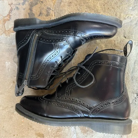 NWOT Dr Martens Delphine Boots Black Leather Women’s Size 8 US 39 EU