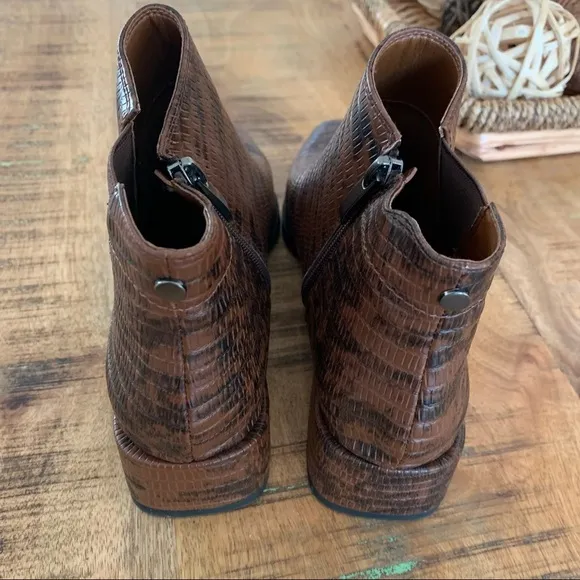 NWOT Franco Sarto Nico Booties Women's Brown Snake Print Faux Leather Size 8.5