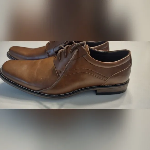 NWOT Perry Ellis dress shoes