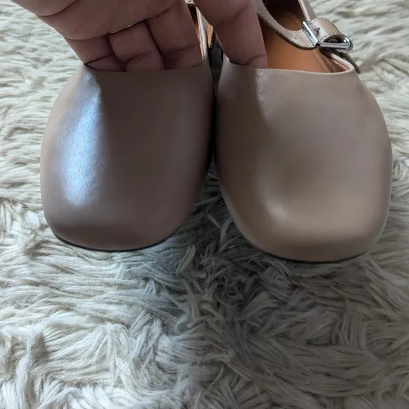 NWOT RARE Vagabond Jolin Mary Jane Ballet Buckle Flats in Beige