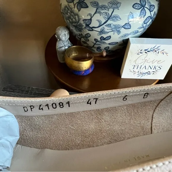NWOT! Salvatore Ferragamo Nude Pump Wedges US6B $375