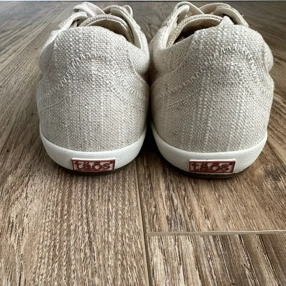 NWOT Taos Hemp Canvas Sneakers