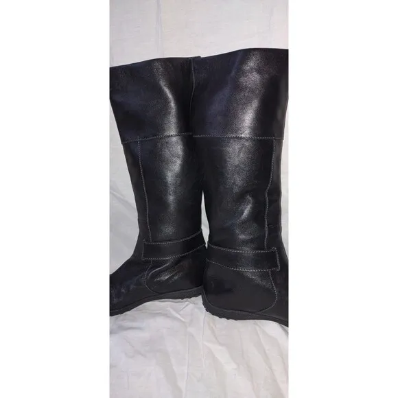 NWOT Tods Womens Leather Flat Buckle Detailed Knee High Boots Black