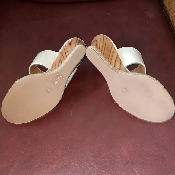 NWOT Tory Burch Raya Wedge Mules Size 7